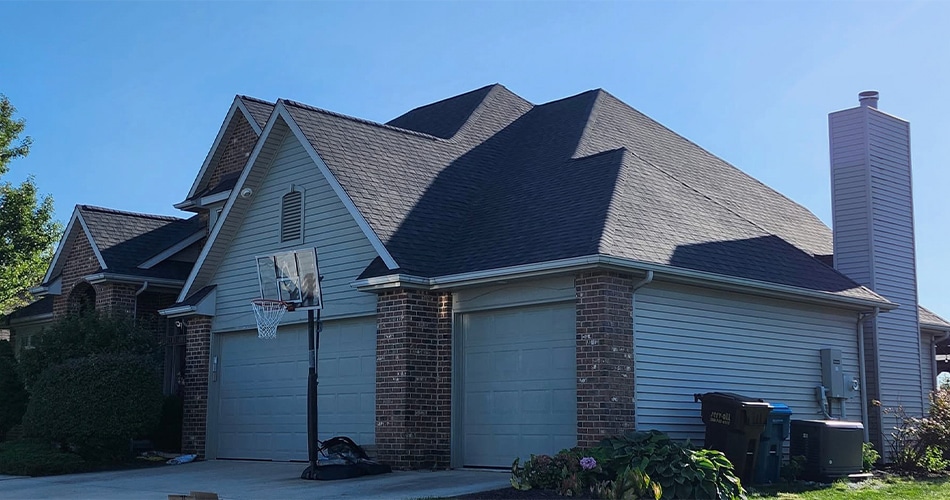 Trusted roof specialists in Carmel, IN
